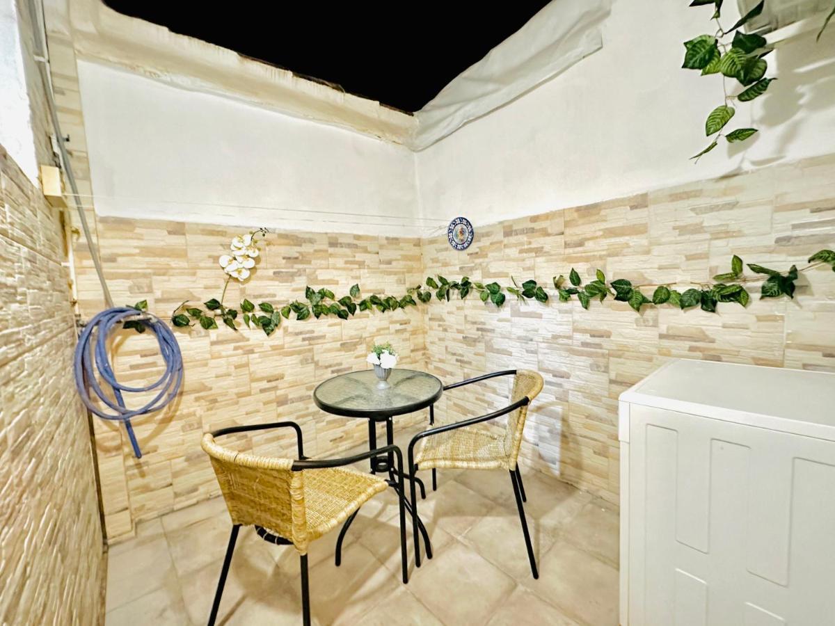 Sol Apartamentos Malaga Centro Экстерьер фото